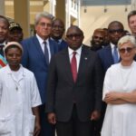 Lutte contre la mortalité et la morbidité materno-infantiles : le Premier Ministre Jean-Michel Sama Lukonde inaugure la nouvelle maternité du Centre hospitalier Kingasani des sœurs des pauvres de Bergame à Kinshasa 