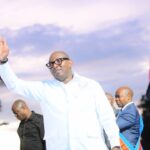 Le Premier Ministre Jean-Michel Sama Lukonde communie avec la population du Haut-Uélé à Isiro et leur apporte le message du Président Félix Tshisekedi