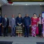 Soirée de solidarité nationale : représentant le Président de la République, le Premier Ministre Sama Lukonde remet un chèque de 15 milliards de francs congolais aux victimes des affres de guerres et catastrophes naturelles en RDC, au nom du Gouvernement